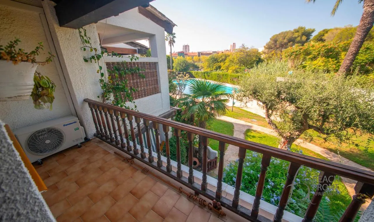 Holiday home Bfa - R149 Casa Adosada Alorda Con Piscina Comunitaria Calafell