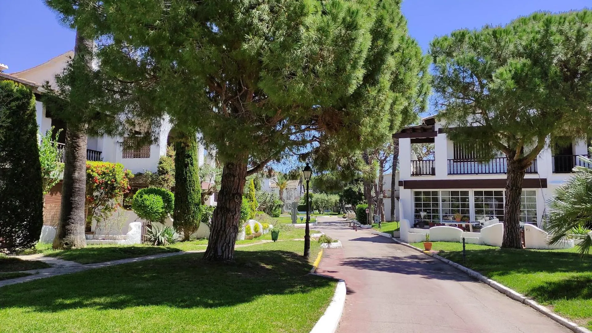 Holiday home Bfa - R149 Casa Adosada Alorda Con Piscina Comunitaria Calafell Spain